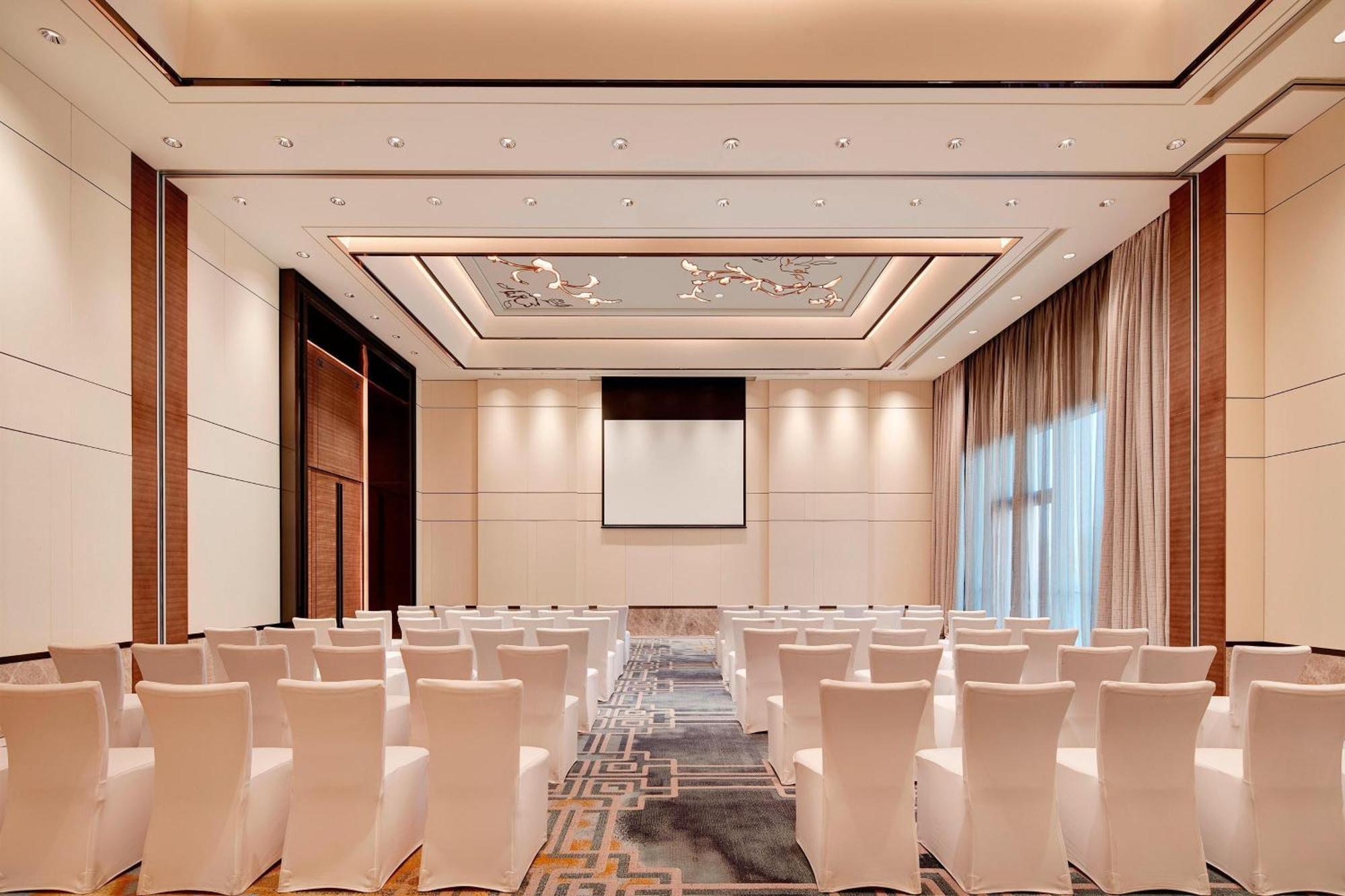 Sheraton Zibo Hotel Exterior photo