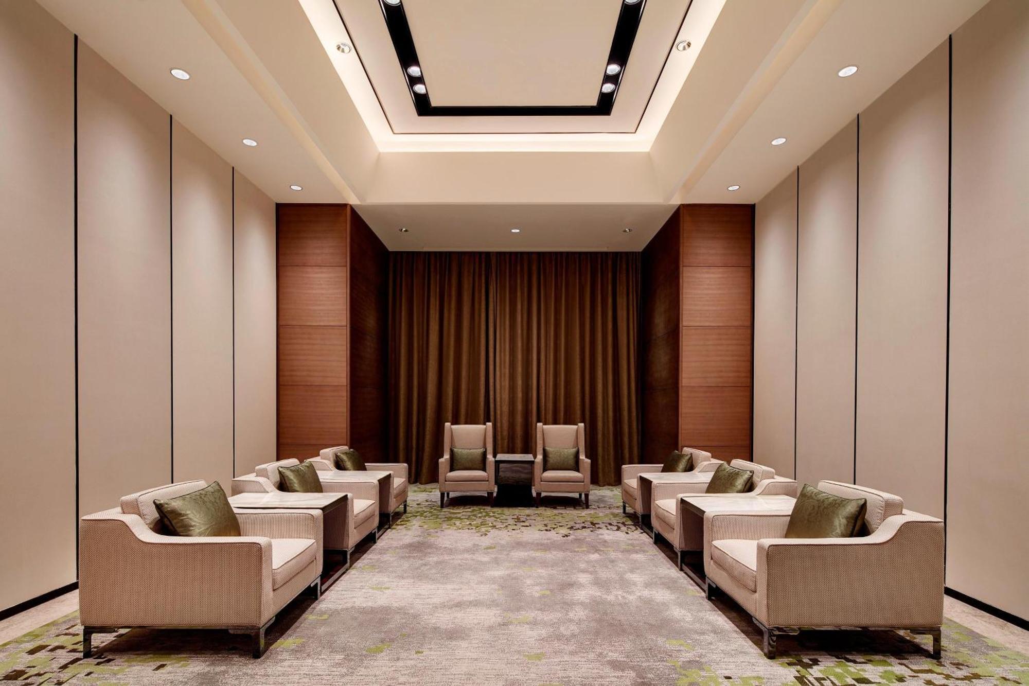 Sheraton Zibo Hotel Exterior photo